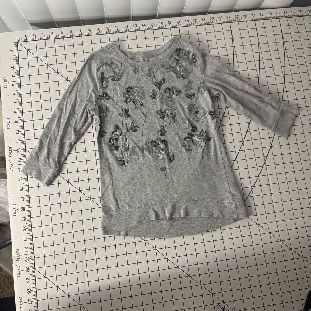 Girls size M Miss‎ attitude Gray Floral Embroidered Top